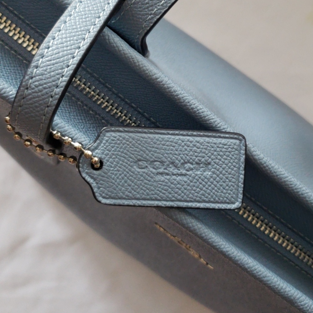 NWT AUTHENTIC COACH CRSGR CITY ZIP TOT BAG - Picture 2 of 6